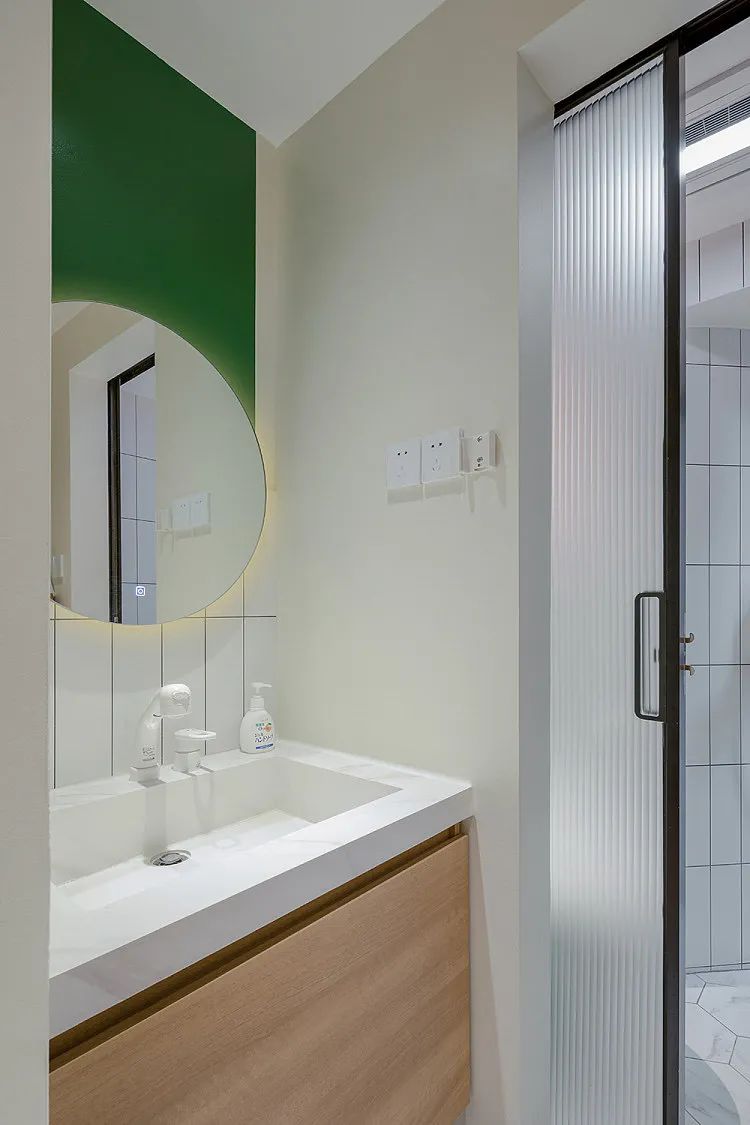 60m2小户型,日式风格+无主灯设计,几乎把小空间的利用率发挥到了极致