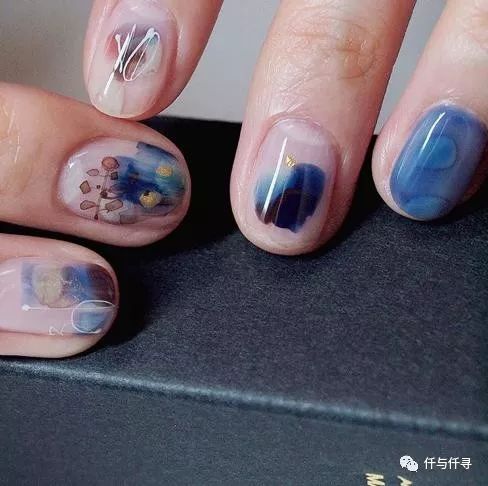 美甲 人活得是否高级看一对手就知