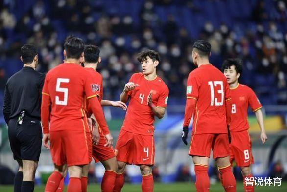 国足|深夜22点！国足下届世界杯有戏了，FIFA协助训练，新教练组将空降