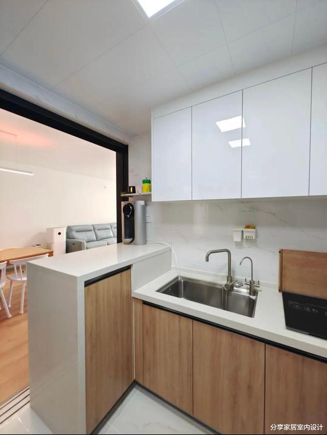 108平日式风格,全屋极简又实用,阳台设计多功能地台,太机智了