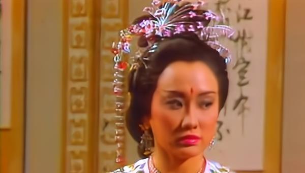 杨贵妃|14版杨贵妃，林芳兵一颦一笑皆风情，向海岚徐璐在滥竽充数！