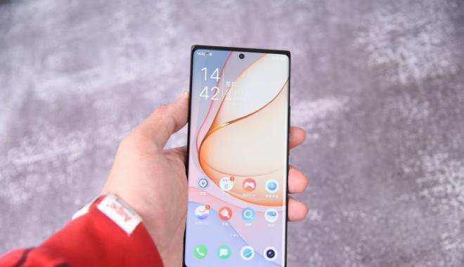 小米科技|16G+1TB售5999元，上市一个月仍无现货！5000mAh+80W快充