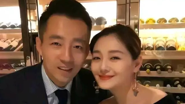 汪小菲|汪小菲，虽然没有争取到孩子抚养权，但争取到了光头的抚养权啊！