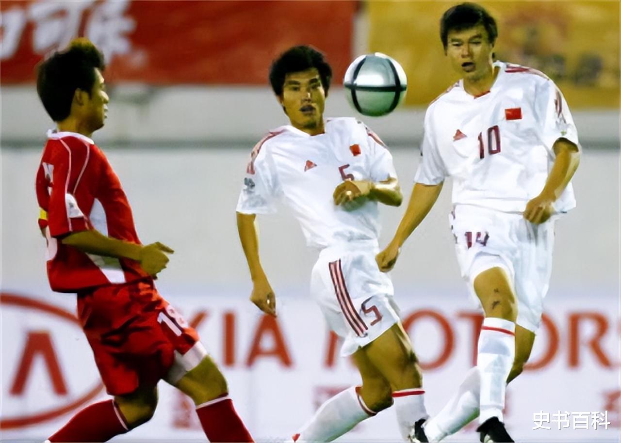 郑智|郑智小7岁娇妻:大学就有8辆宝马车,丈夫年薪千万却不值一提