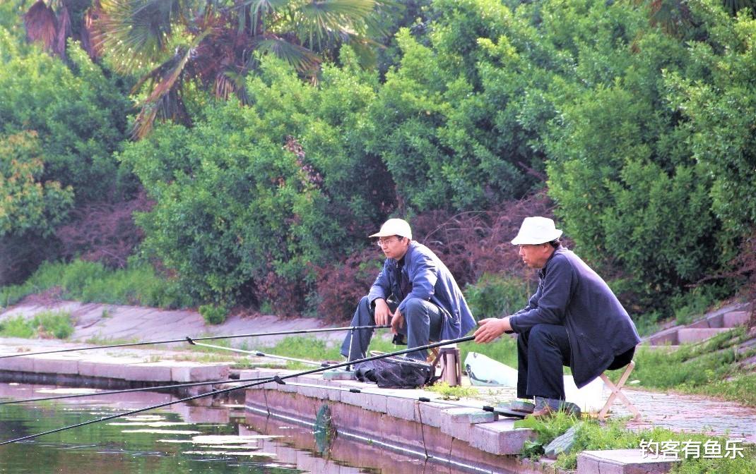|早春大晴天不好钓鱼？抓住这两个时间段出钓，别人无口你连竿