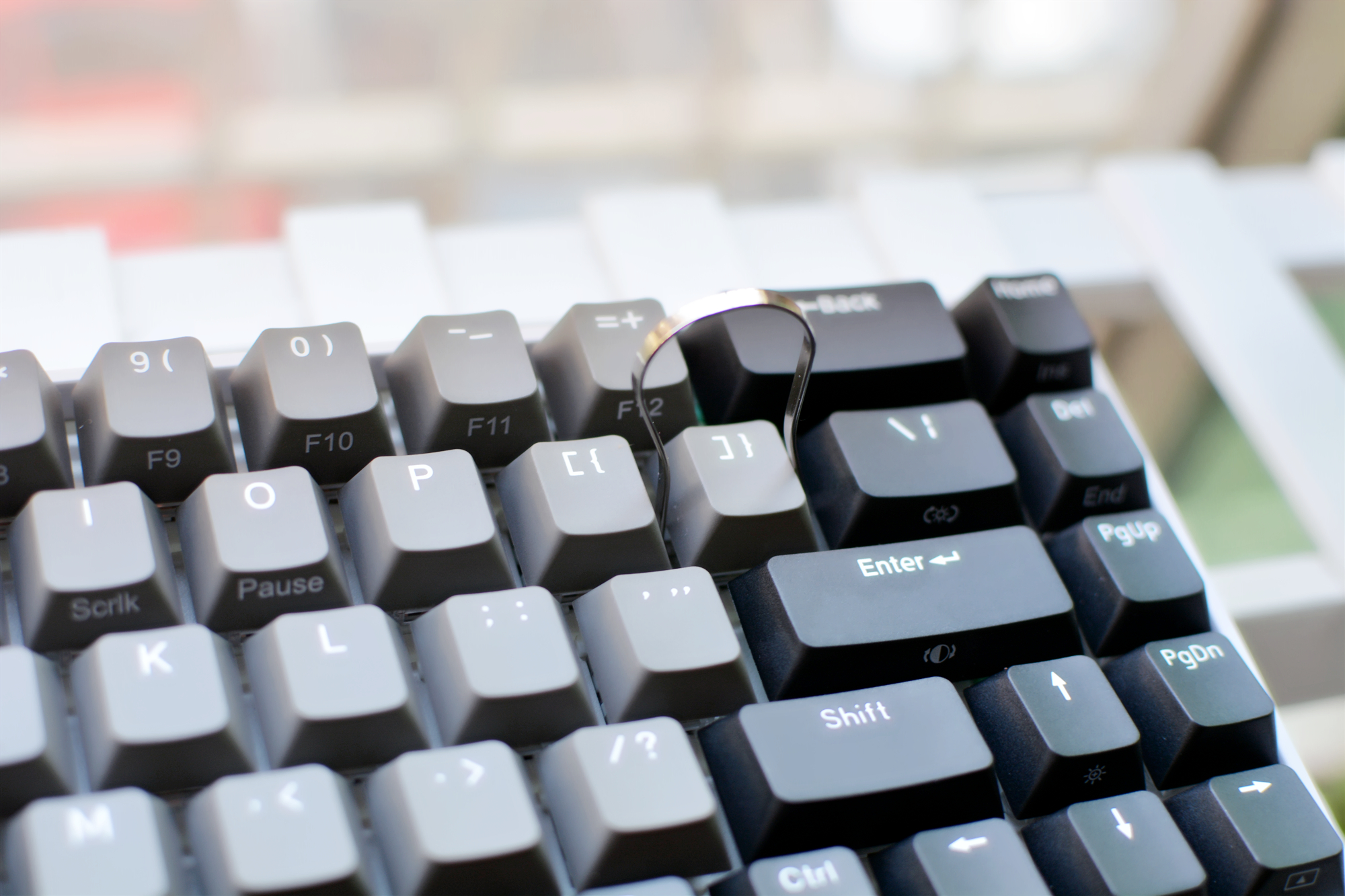 鼠标|无需为工作苦恼!来看看适合携带外出办公的Thermaltake键鼠吧