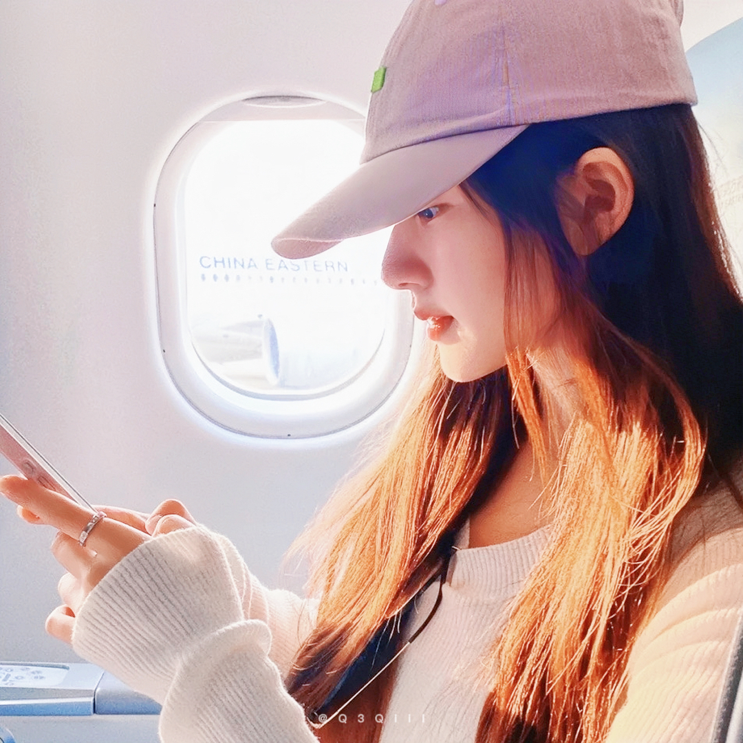 赵露思|赵露思头像 | 繁星还是万丈星河,都不及你眼里闪烁的光