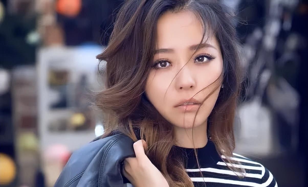 威尔|张靓颖：我与冯轲相爱15年，分开后被骗六个亿，恩爱背后全是心酸