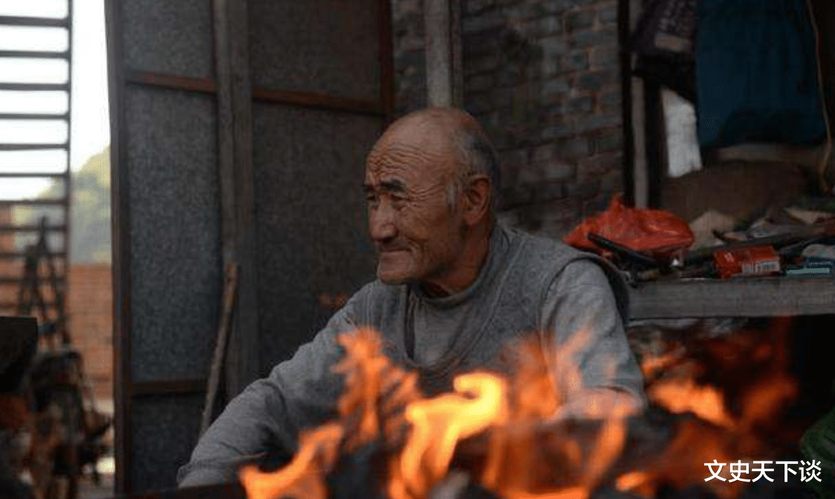 6旬老人樊三丑:靠打铁绝活给儿买房买车,却说宁失传也不传他俩