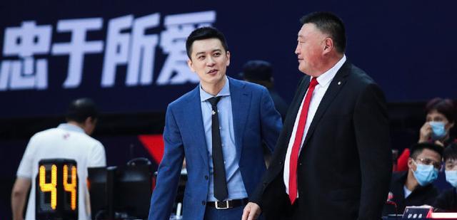辽宁男篮|CBA网红太嚣张！点名辽篮将帅3人扬言死磕到底，林辉鸿：拭目以待