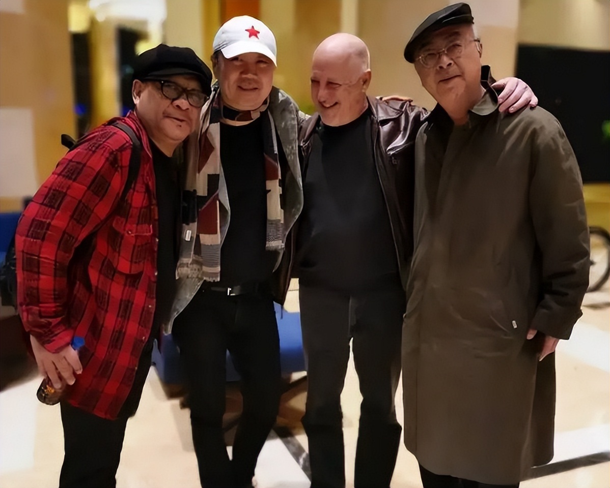 秦俊杰|崔健跟女友生下女儿，却至今未婚，如今女儿成了他老来的依靠