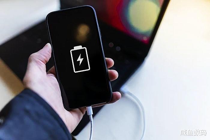 笔记本|【调查】百瓦快充小电池,普通快充大电池,你怎么选?