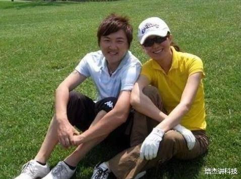 孙楠|孙楠开百万豪车住700元出租房，2个女儿一个留学深造一个被迫辍学