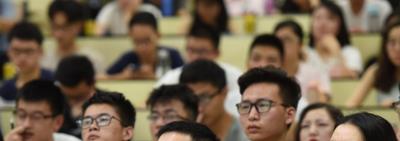 大学|这3类专业尽量不要报，985学姐亲身经历，选错专业还影响就业！
