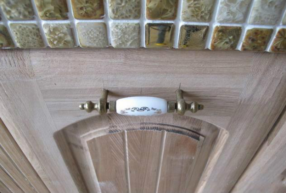 父母请自家亲戚做木工,工钱35000包工给他,最后效果值不值?