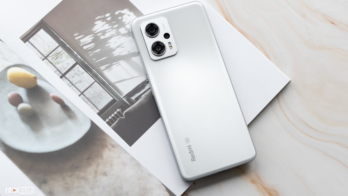 红米手机|Redmi Note 11T Pro+奶盐白图赏：又一款小清新配色选择