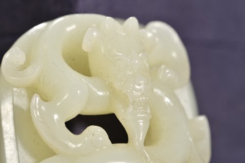 |和田玉祥龙挂件