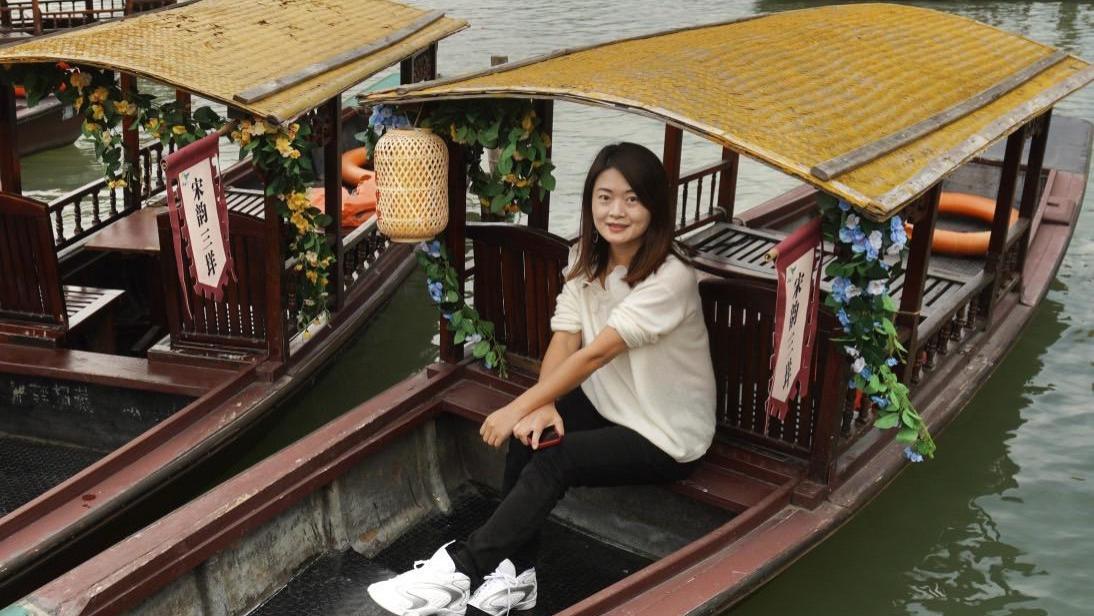 温州“名果”瓯柑开摘了！坐手划船游三垟湿地，感受秋日丰收喜悦