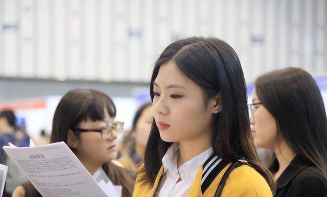 求职|“宁赚白领3000,不赚技术10000?”,中考分流的后遗症逐渐显现