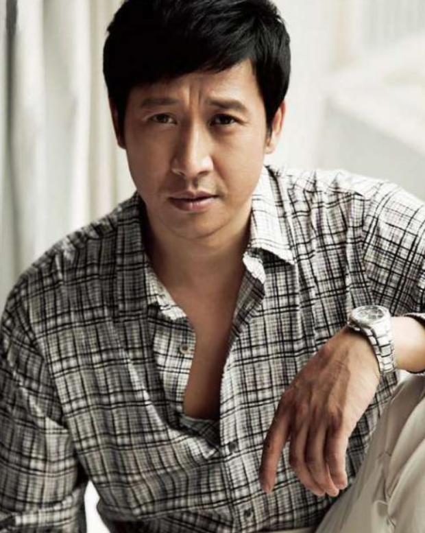 张国强|张国强：中年迎来事业春天，二婚娶美女演员，无法陪伴儿子是遗憾