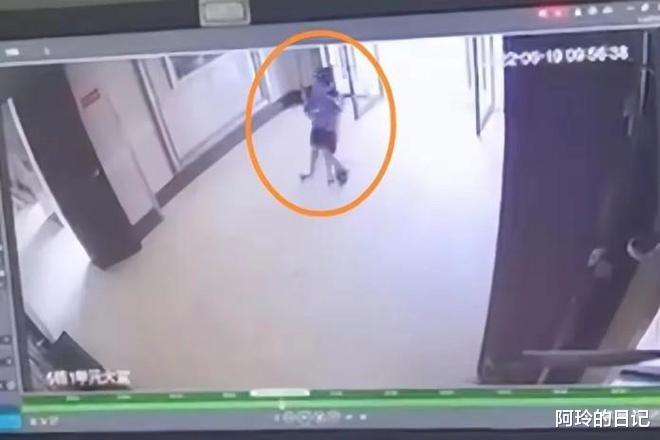 湖南8岁小学生疑把3岁男孩推下17楼:有些恶,天生带来