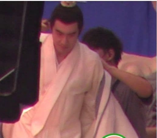 林更新|林更新《与凤行》路透曝光,白色古装仙气十足,身材消瘦颜值回升