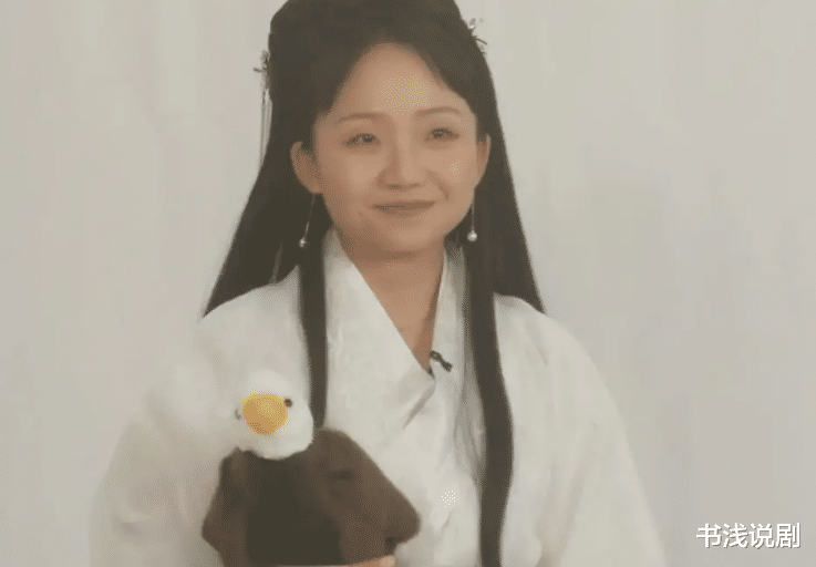 张歆艺|《狐妖》后,赵丽颖《与凤行》也被喊换角,看完理由,我悟了!