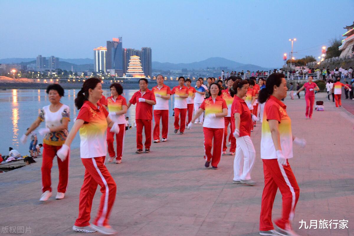 退休|女人退休后，还要不要去找份工作？58岁阿姨的打工经历告诉你答案