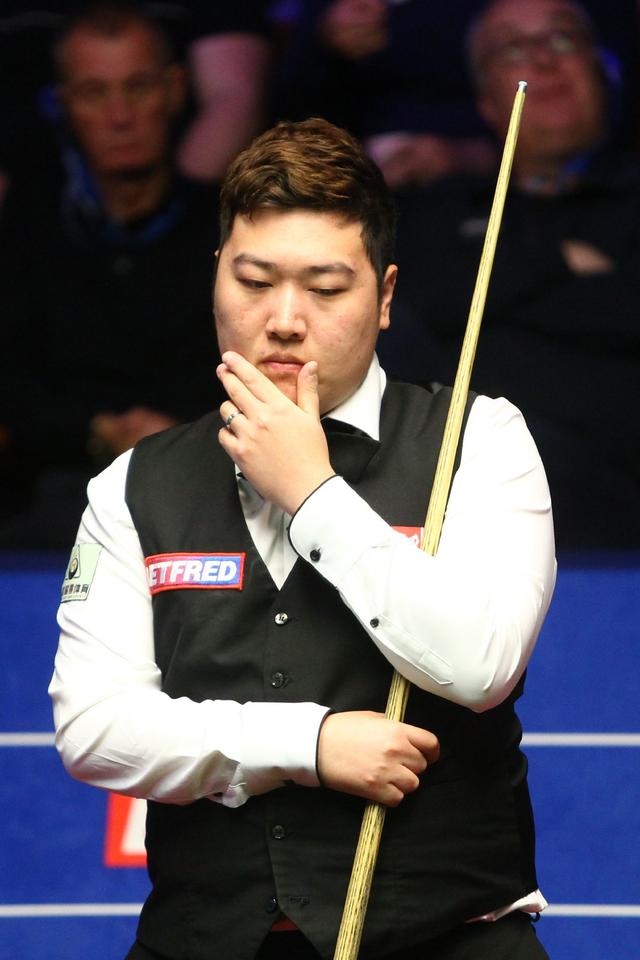 梅西|“磨王之争”颜丙涛胜出！首进世锦赛8强，对阵塞尔比已经四连胜