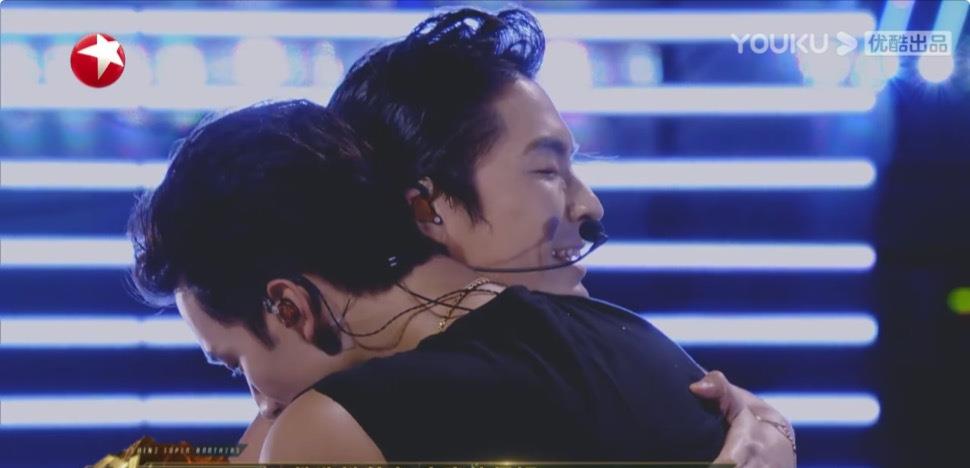 吴建豪|《追光》：两位老大哥逆袭成功，吴建豪输了比赛，赢了口碑