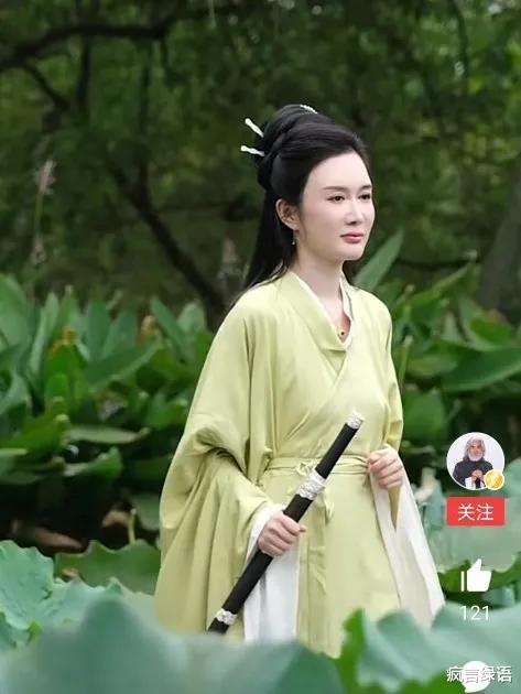 张纪中|张纪中这两口子也太迷恋古代生活了吧