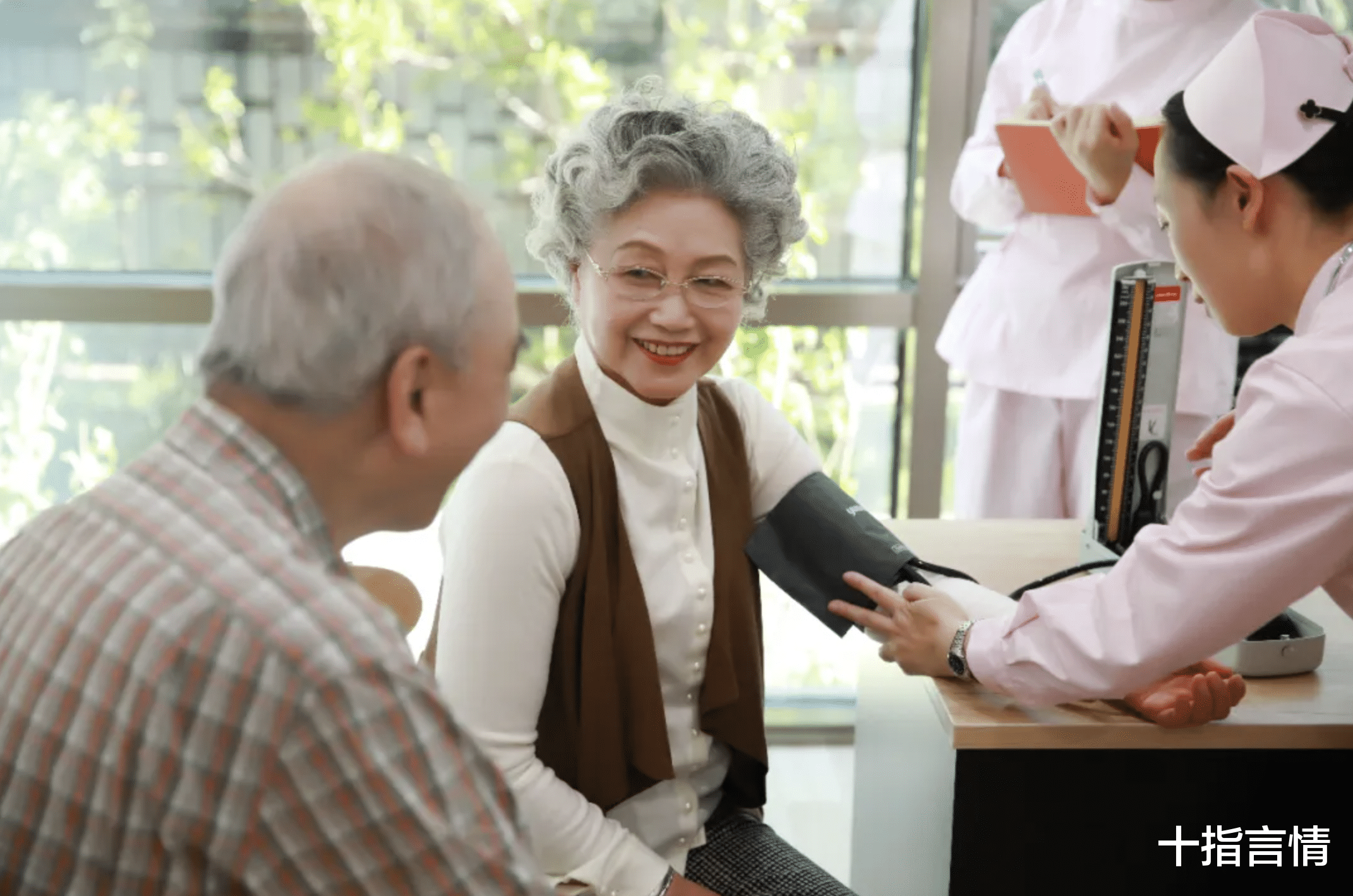 老伴走后,60岁阿姨提前立遗嘱,儿媳听完后直言:还是您活得明白