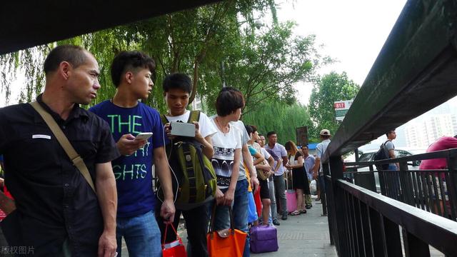 卓越|离北京35公里的燕郊房产政策松动，不少投资买房者腰斩出手逃离