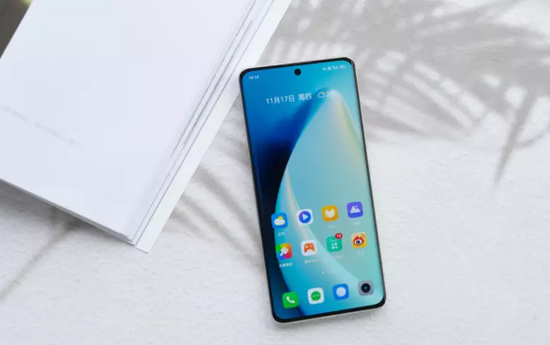 realme|realme10pro+测评：顶级屏幕+超长续航