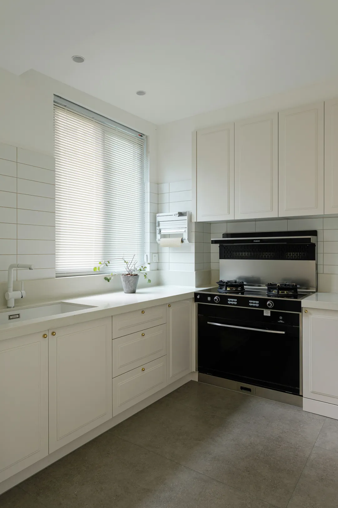 105㎡超自然质感，跳脱出复杂配色，更纯粹的空间表达