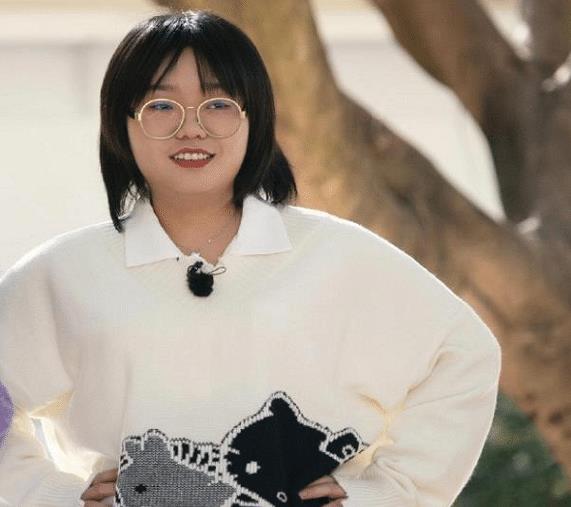 李雪琴|北大学霸李雪琴首登《男人装》：老脸一红，惊艳我了，但为难她了