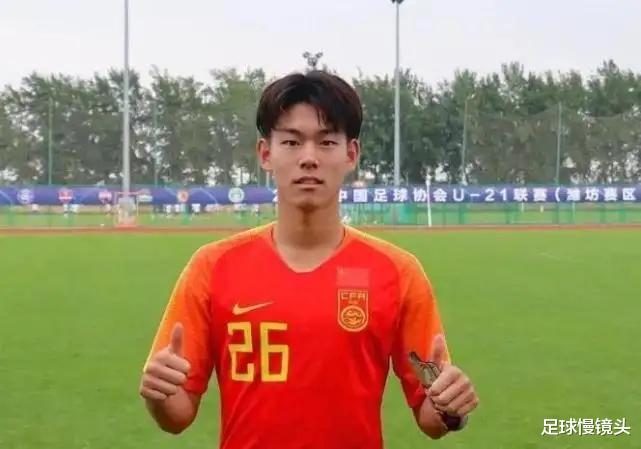 武磊|1-0！中国C罗遭弃用，复制武磊在西班牙人境遇，连造2球=替补