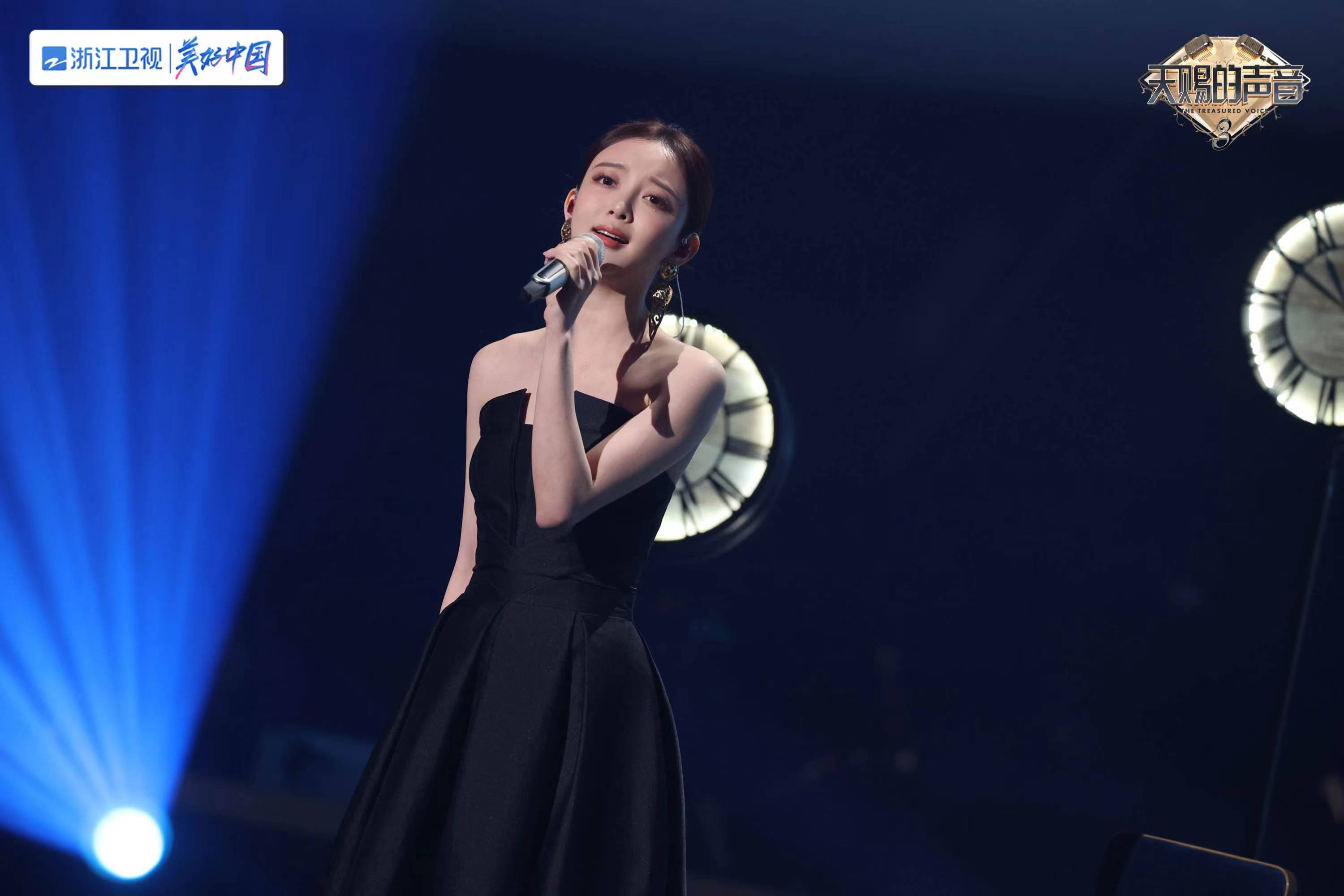 天赐的声音|汪小敏唱粤语惊艳亮相《天赐的声音》 音色无敌惊呆张碧晨胡彦斌