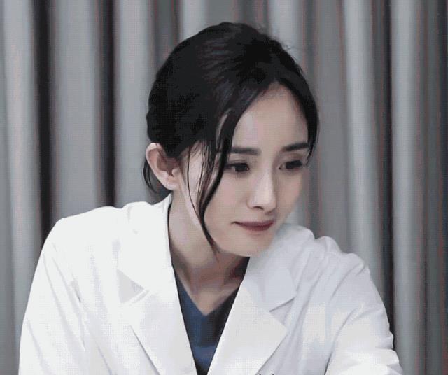 杨幂|杨幂接受采访，透露快要进组了，网友期待无限