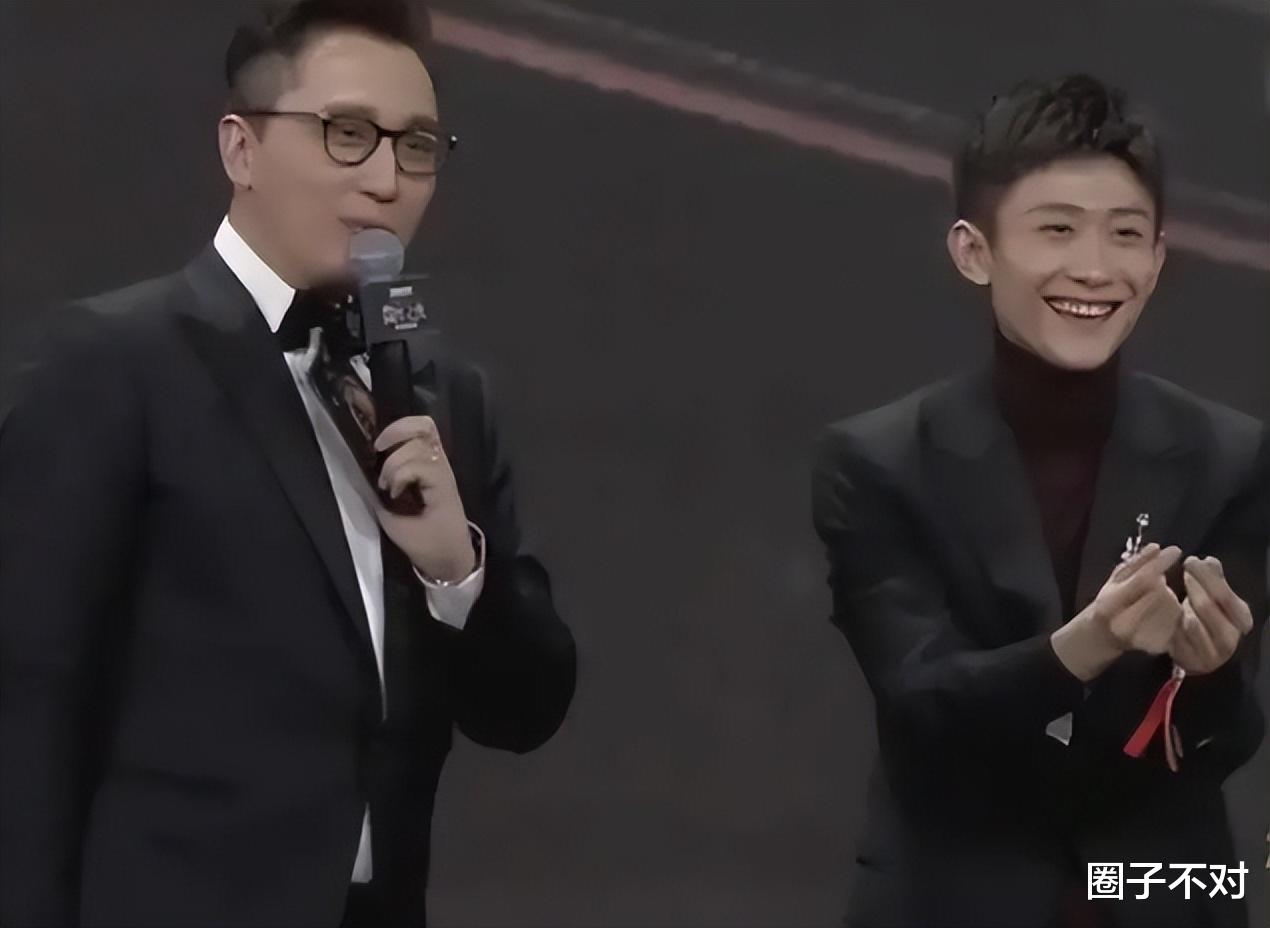 华少|从名嘴到被人唾弃,打败华少的不是口无遮拦,而是“优越感”