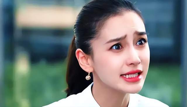 王俊凯|明星沦为资本弃子多惨？杨颖录综艺受排挤，王俊凯新歌破亿被打压