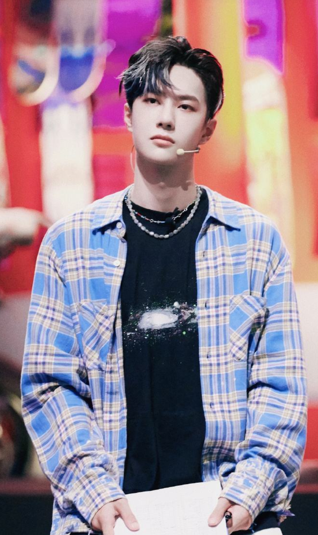 王一博|王一博三次街舞出场对比太明显，粉丝：孩子长大了！