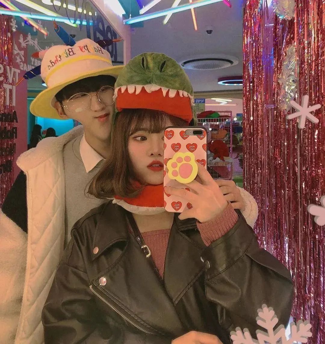 关晓彤|关晓彤这宽厚的臂膀给人一种两百来斤的错觉