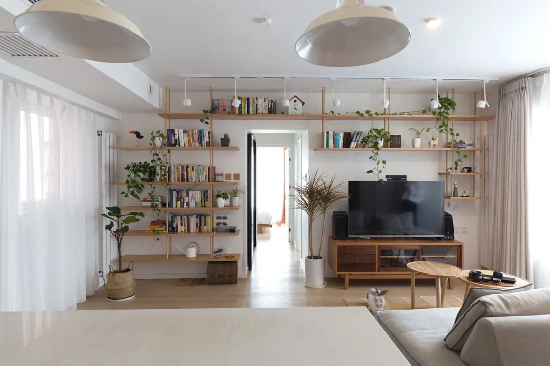 65㎡简约风小户型,大气又宽敞,奇葩户型都能装成这样,我酸了!