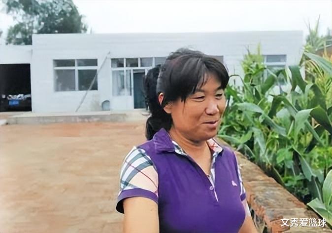 姚丽|“举重冠军”姚丽：夺冠后称与中国没关系，现状令人唏嘘