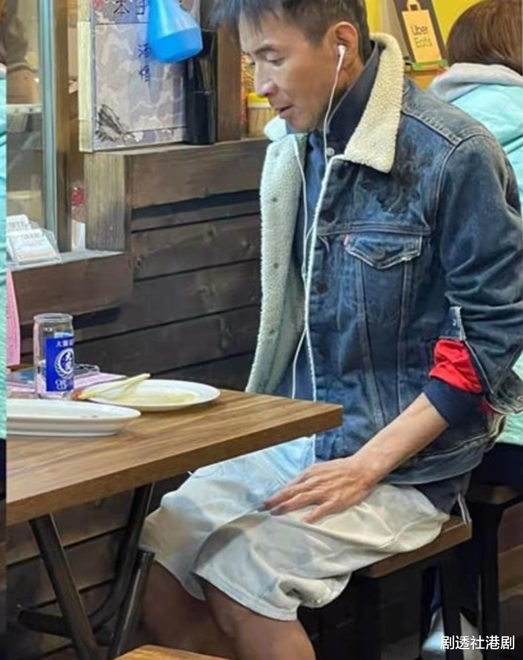 林利|担心！香港知名男星被网友“野生捕获”，面容憔悴兼身形消瘦不少