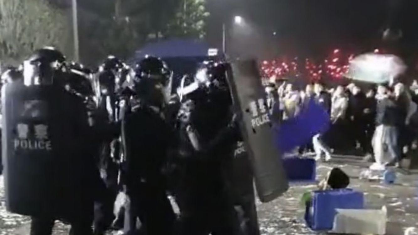 网传核酸企业大裁员，引爆万人打砸