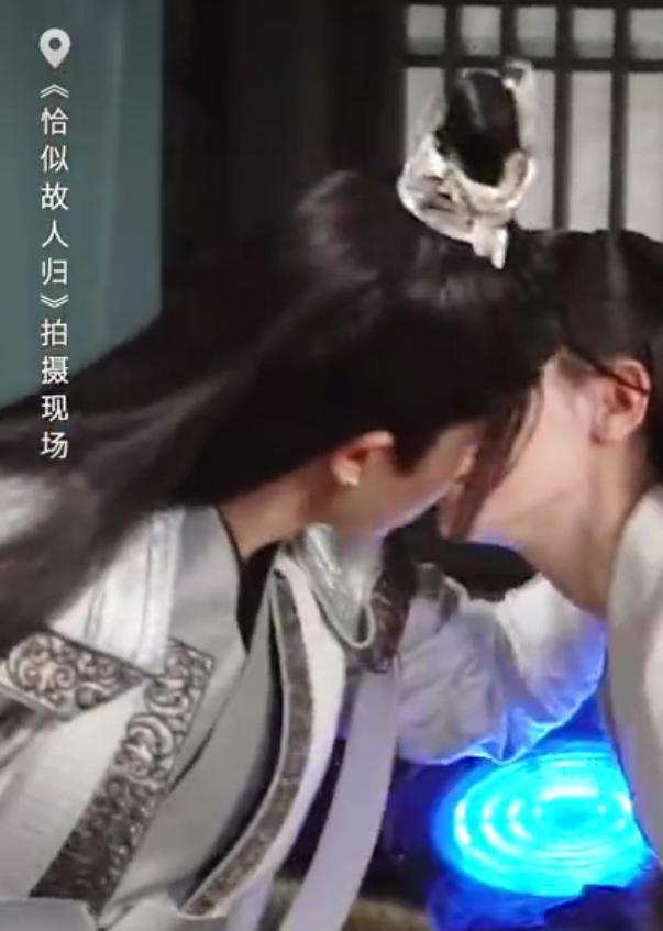 小姐姐|恰似故人归两段名场面：正片好看花絮更好，任嘉伦戏里戏外反差大