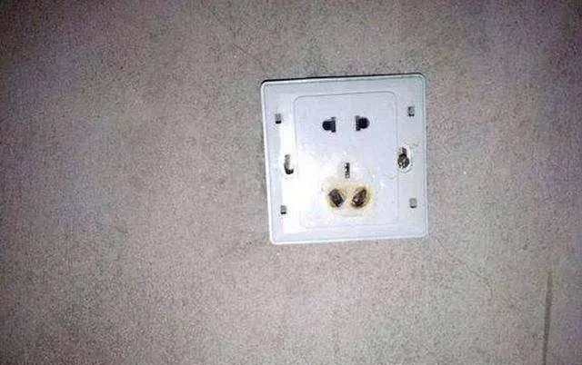 家里插座别让工人这样装,老电工见了直叹气,很多家都装错了!