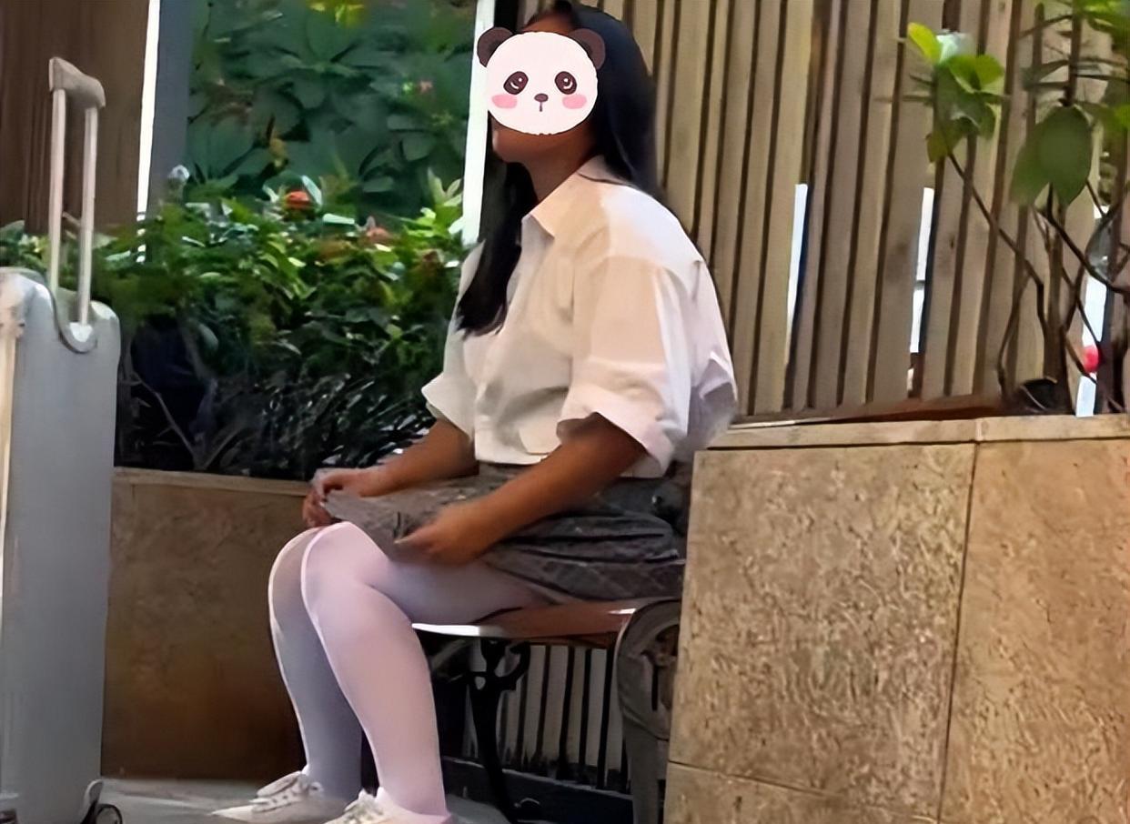 纪实:男子网恋奔现,发现对方和照片严重不符,毫不客气送她走人